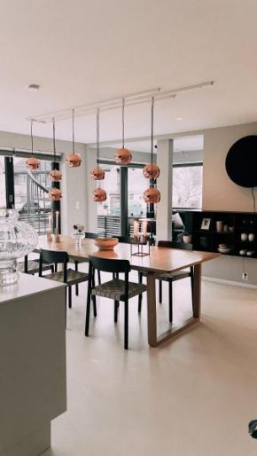 Modern house 5 bedrooms 2 baths sentral